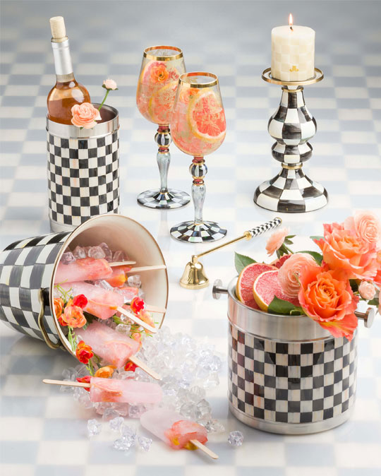 Set a place for style with our wide selection of ceramic, porcelain, and enamel dinnerware and servingware. Our unique patterns are sure to add an easy elegance to your table for every occasion.
